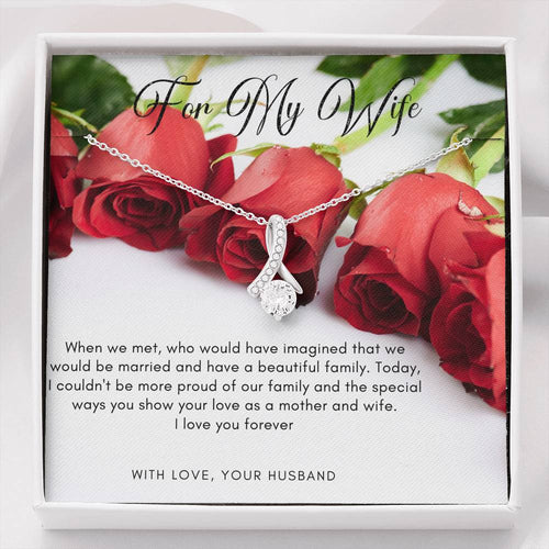 Seductive Beauty Necklace - Red Roses - 247Wish4You